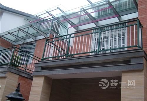 装修阳台护栏怎么做 阳台装修注意事项有哪些